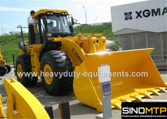 China Loder da roda de XG982H do tipo de XGMA com peso de funcionamento de 28,4 tons, 250kw Cummins Engine fornecedor