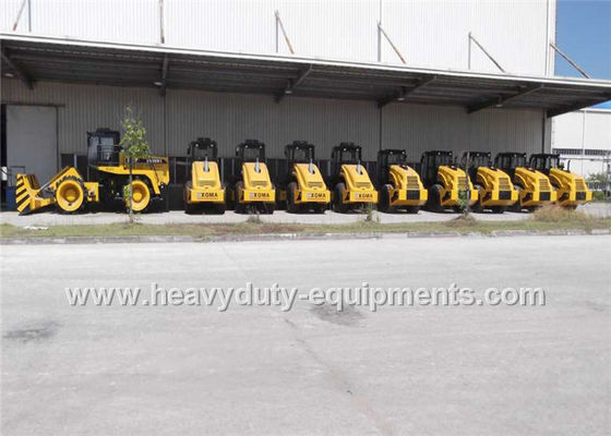 China O rolo de estrada vibratório hidráulico XG6201 que tem 3 seguros e seguros encena o sistema de travagem fornecedor