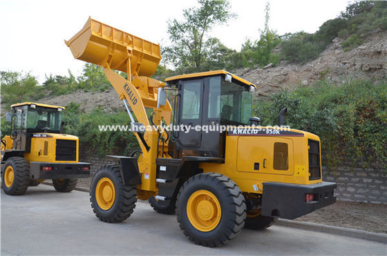 O carregador da parte frontal da roda de Sinomtp Lg933 3000kg com forquilha de madeira e a rocha Bucket