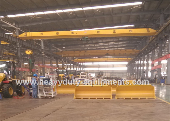 cubeta reforced do LM com capacidade da cubeta 2.8m3 e peso de funcionamento 13130kg