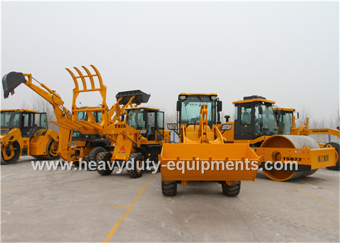 T933L Payloader pequeno com a cubeta padrão do braço padrão da lâmina da neve e 4 em 1 cubeta