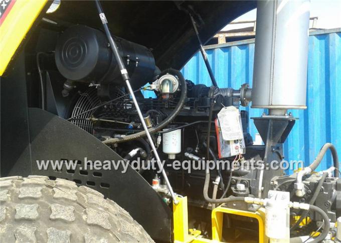 Rolo de estrada vibratório hidráulico XG6121 serido para funcionamentos da consolidação da estrada, estrada de ferro, represa